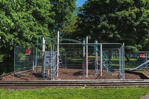 当地的公共公园封锁限制防止传播科维德春天伦敦