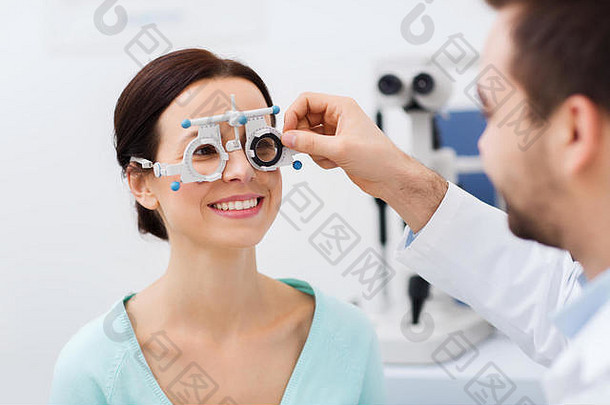 眼镜商试验框架病人诊所