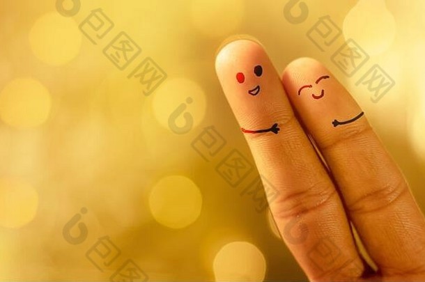 情人节一天秋天爱快乐夫妻概念画有趣的笑脸手指复制空间