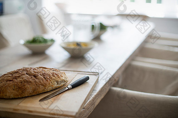 房子餐厅房间食物表格烤面包