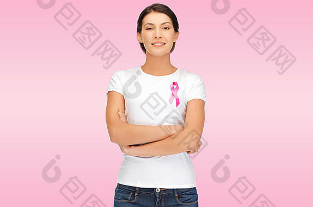微笑女人粉红色的癌症意识丝带