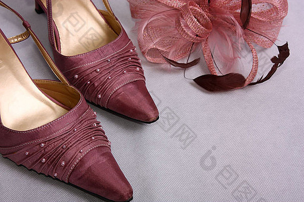 图像显示概念婚礼庆祝活动优雅的鞋子