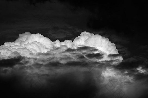 黑与白可爱的几何摘要黑色的喜怒无常的有创意的云天空路多云的天堂overcastart