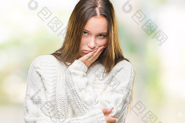 年轻的美丽的高加索人女人穿冬天毛衣孤立的背景思考累了无聊抑郁症问题交叉