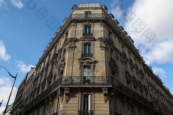 传统的外观巴黎建筑法国