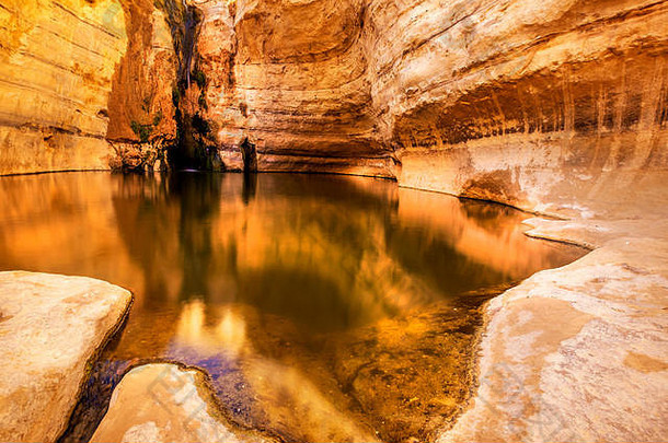 长exepuser水峡谷一个ovdat自然储备以色列