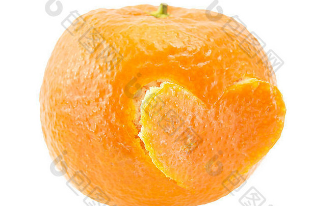 橘子皮形状心白色背景