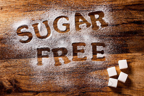 高角视图木表格撒糖读文本糖免费的糖多维数据集