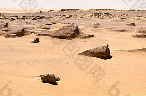 帕奥拉马yardang泥狮子场中期一天太阳撒哈拉沙漠沙漠路线gilfkebir西方沙漠埃及