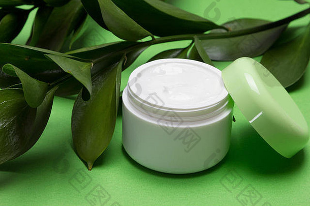 开放Jar保湿奶油绿色叶子素食主义者化妆品组件植物起源
