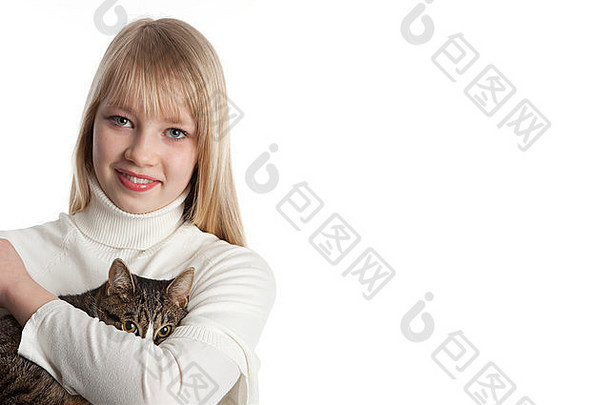 肖像十几岁的女孩宠物猫白色背景