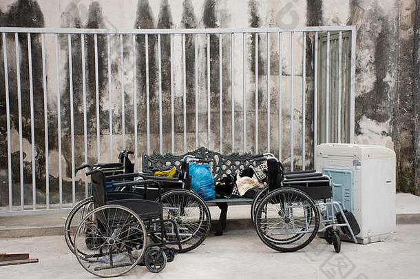 中国人人下降轮椅衣服捐赠捐赠区域小镇区域汕头市中心汕头城市广东