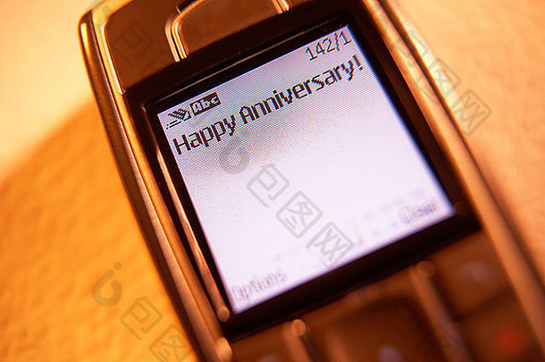 文本消息移动电话屏幕快乐周年纪念日