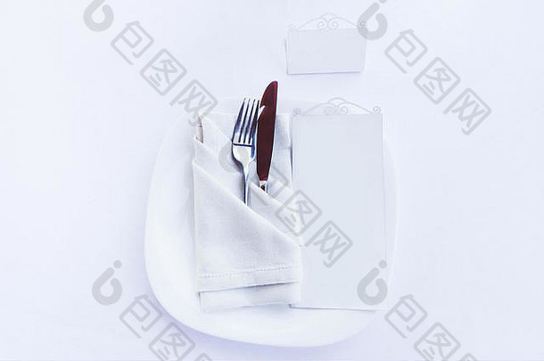 板餐具纺织餐巾菜单板孤立的白色