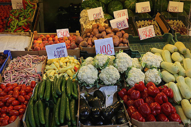 蔬菜板条箱农民市场布达佩斯