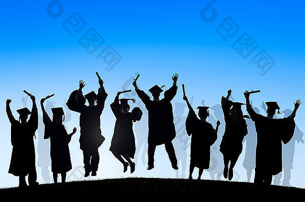 集团多样化的国际学生庆祝毕业