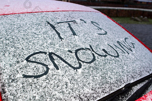 下雪南安普顿的默西塞德郡2月天气雪降雨汽车冲小时人头早....上下班南安普顿的默西塞德郡光雪活泼的条件预测北西英格兰早....更明亮的法术信贷塞尔南伊莱亚斯除生活新闻