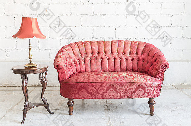 红色的沙发沙发上古董房间灯经典风格