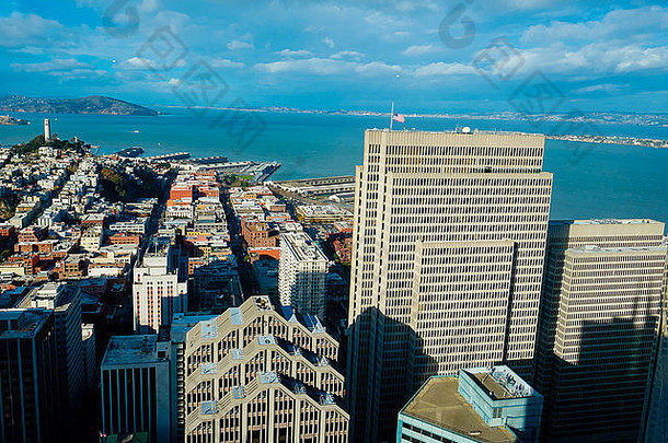 城市的观点三旧金山高酒店建筑北湾阿尔卡特拉斯岛岛