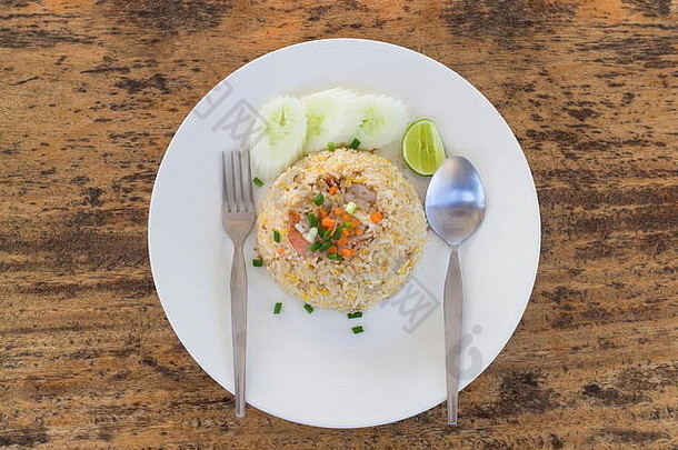 前视图泰国炸大米虾木表格