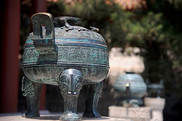 中国人青铜水壶装饰