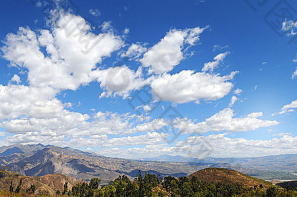 色彩斑斓的景观cajabamba北部安第斯山脉秘鲁