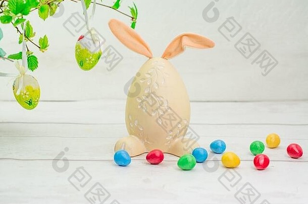 有趣的复活节兔子巧克力复活节鸡蛋