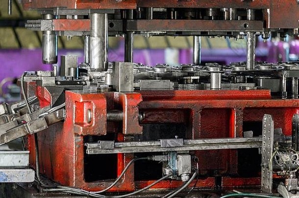 表金属制造业过程液压弯曲机