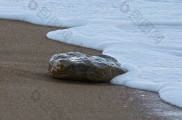 单石头冲浪桑迪海滩西湾多塞特郡