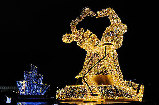 巨大的数据舞者竖立节日旅行圣诞节莫斯科俄罗斯