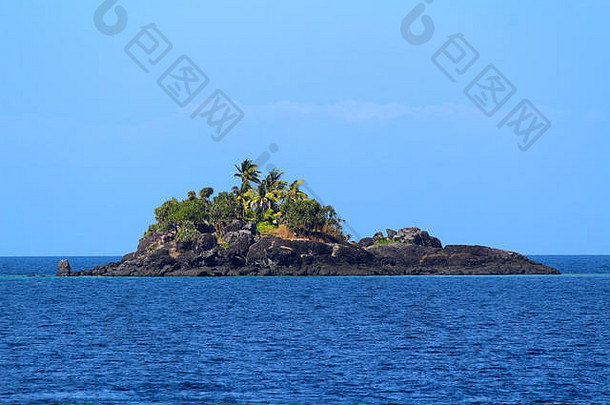 胰岛岩石棕榈树八泽岛屿斐济