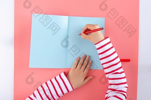 纸工艺母亲一天卡孩子们使纸花Diy指令一步前视图孩子们手写作卡