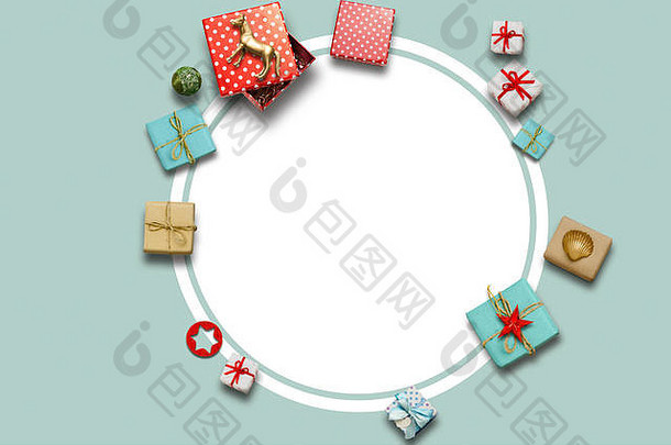 圣诞节轮框架假期包围包装礼物光蓝色的背景圣诞节购物概念