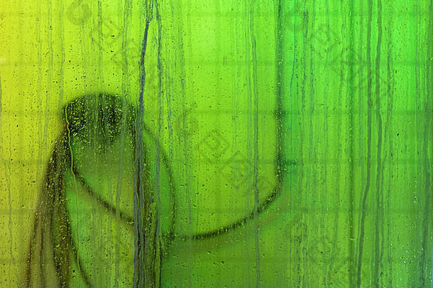 水软管湿窗口绿色光