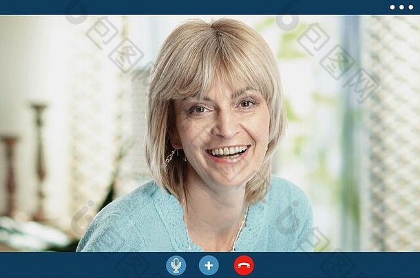 视频调用屏幕快乐上了年纪的女