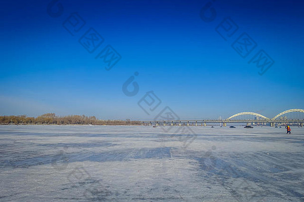 美丽的视图冻松花蛋河冬天时间<strong>哈尔滨</strong>中国