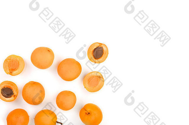 杏水果孤立的白色背景复制空间文本前视图平躺模式