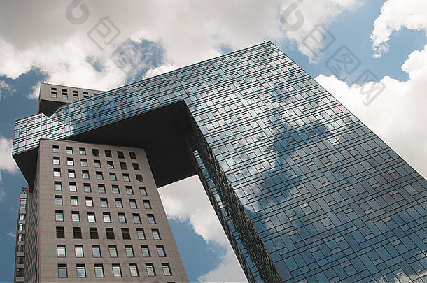 高层建筑莫斯科俄罗斯商务中心的金门