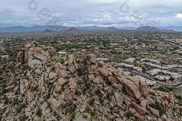 空中视图<strong>高档</strong>奢侈品维拉斯山沙漠景观斯科茨代尔凤凰城亚利桑那州