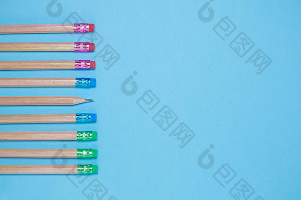 铅笔蓝色的柔和的背景空间复制最小的概念