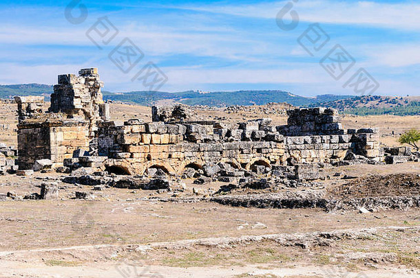 罗马建筑摧毁了地震hieropolis帕马库勒火鸡