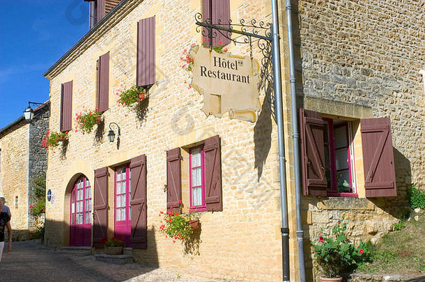 saint-amand-de-coly旅游村位于佩里戈尔法国多尔多涅