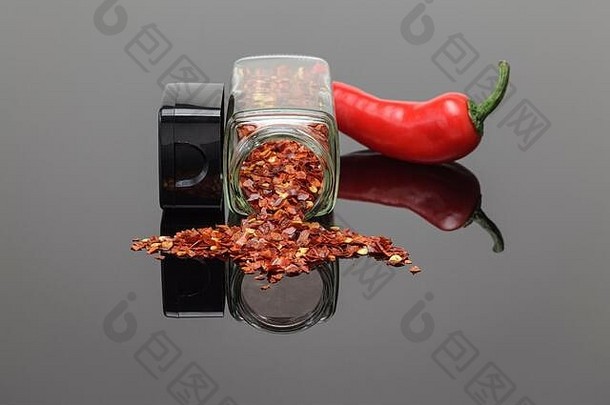 温和的辣椒片倒玻璃Jar