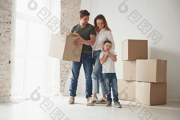 房子好玩的情绪孩子家庭删除房子拆包移动盒子