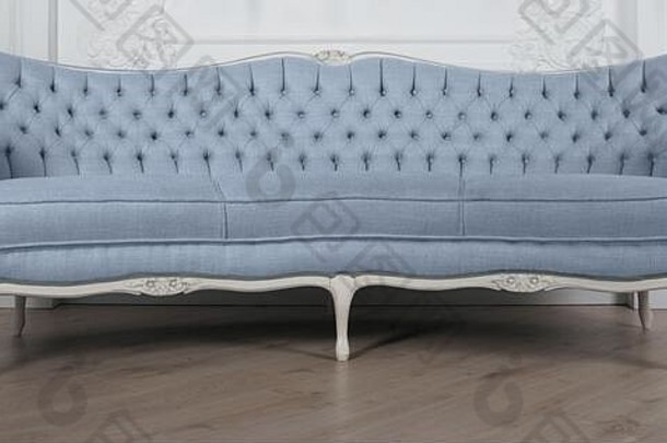 前面视图古董木蓝色的颜色复古的法国沙发