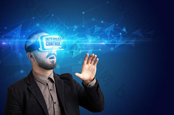 商人虚拟现实眼镜内部控制登记网络安全概念
