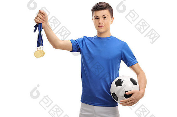 十几岁的足球球员黄金奖牌足球孤立的白色背景