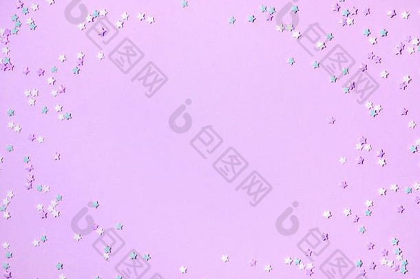 星星五彩纸屑淡紫色背景