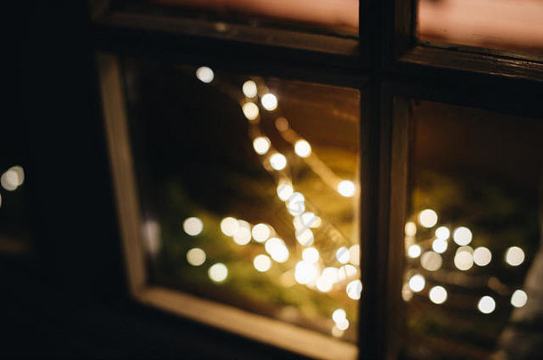光装饰圣诞节假期季节窗户散焦视图灯散景