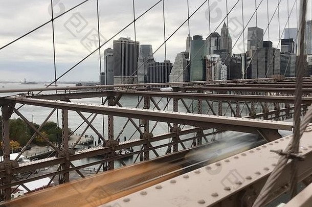 较低的曼哈顿布鲁克林桥